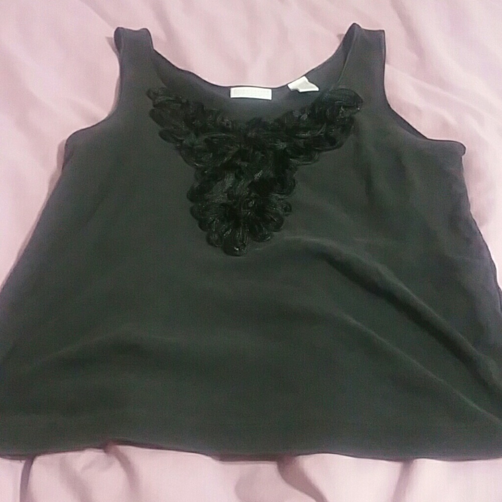 Tank top w/ ruffle design
